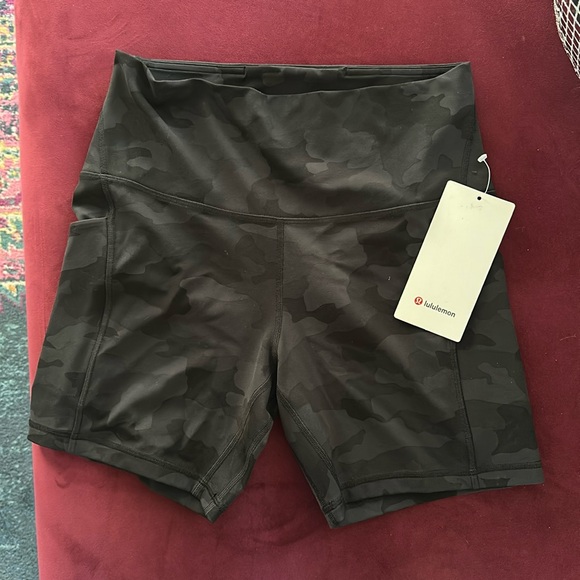 NWT Lululemon Align Short 6” with Pockets - Picture 1 of 3